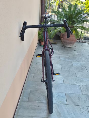 Used TRIBAN RC520 Disc Road Bike - 105 2021 2021 Road & Gravel, Red — image 3 of 12