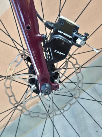 Used TRIBAN RC520 Disc Road Bike - 105 2021 2021 Road & Gravel, Red — image 9 of 12