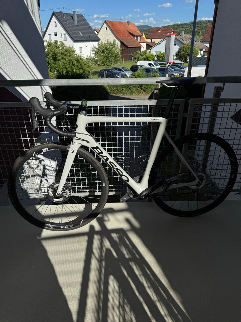 Used Basso Venta Disc Shimano Ultegra 8020 Disc 2023 2023 Road & Gravel, Light Gray — image 2 of 8
