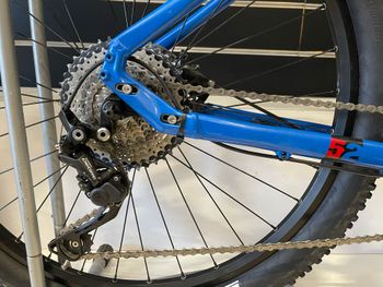 Used LOMBARDO Custom Shimano Deore 2024 Mountainbike, Blue — image 6 of 7