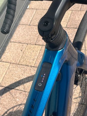 Used Giant Defy Advanced E+ Elite 2 2025 2025 Road & Gravel, Blue — image 5 of 11