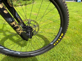 Used Ibis Ripmo V3 2024 Mountainbike, Purple — image 4 of 9