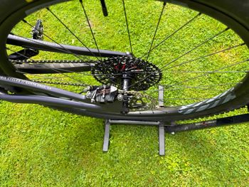Used Ibis Ripmo V3 2024 Mountainbike, Purple — image 6 of 9