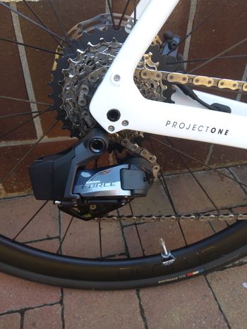 Used Trek Domane SLR 7 eTap Gen 4 2023 2023 Road & Gravel, White — image 4 of 5