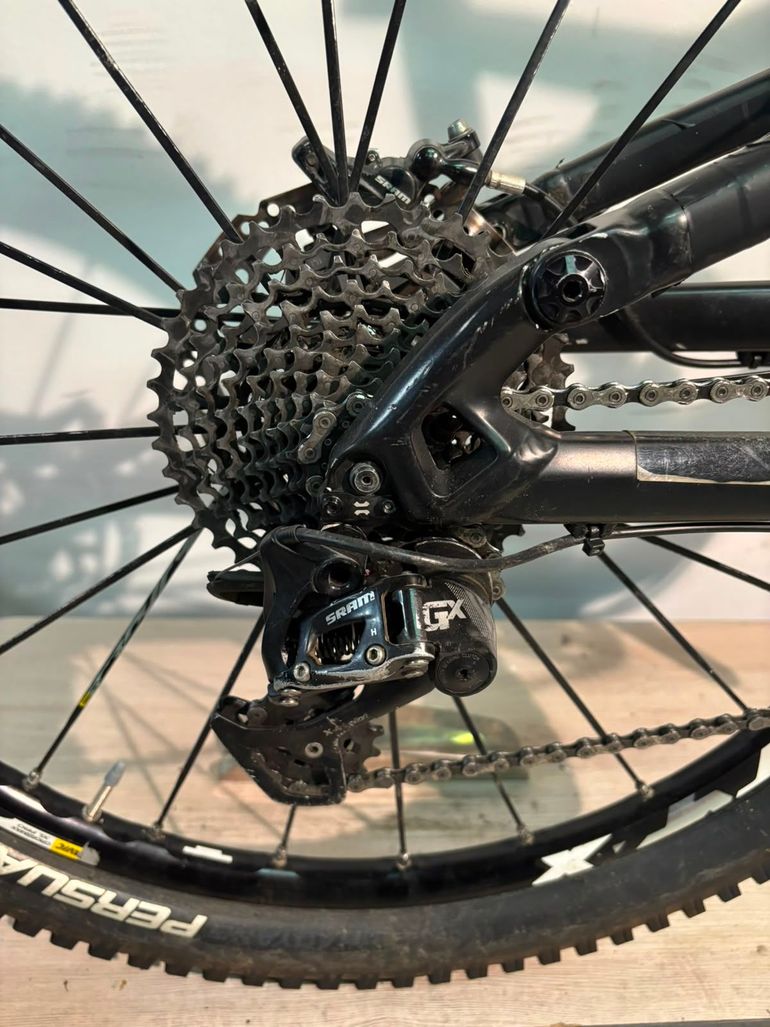Used Cannondale Jekyll Carbon 2 2017 2017 Mountainbike, Black — image 16 of 18