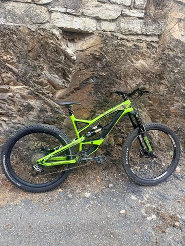 Tweedehands YT Industries Capra 27 CF Pro 2018 2018 Mountainbike — afbeelding 2 van 7