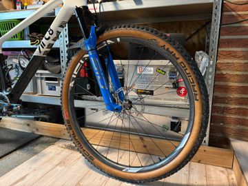 ARC 8 Custom SRAM X01 Eagle AXS 2021 Mountainbike de segunda mano, Blanco — imagen 16 de 18
