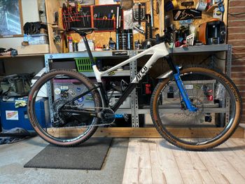 Used ARC 8 Custom SRAM X01 Eagle AXS 2021 MTB