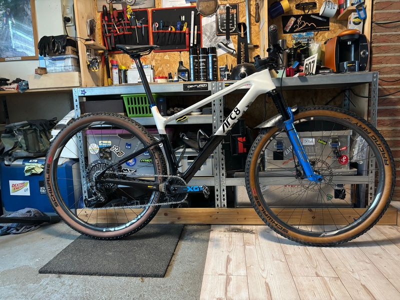 Used ARC 8 Custom SRAM X01 Eagle AXS 2021 MTB