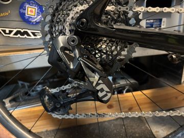 ARC 8 Custom SRAM X01 Eagle AXS 2021 Mountainbike de segunda mano, Blanco — imagen 2 de 18