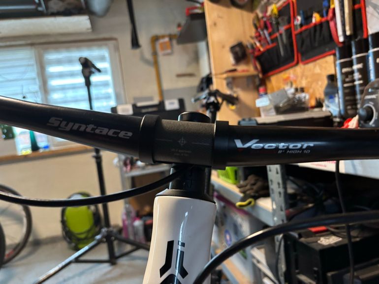 Gebrauchtes ARC 8 Custom SRAM X01 Eagle AXS 2021 Mountainbike, Weiß — Bild 10 von 17
