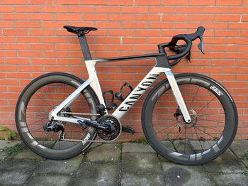 Used Canyon Aeroad CF SLX 8 AXS 2024 2024 Road & Gravel, Light Gray — image 2 of 9