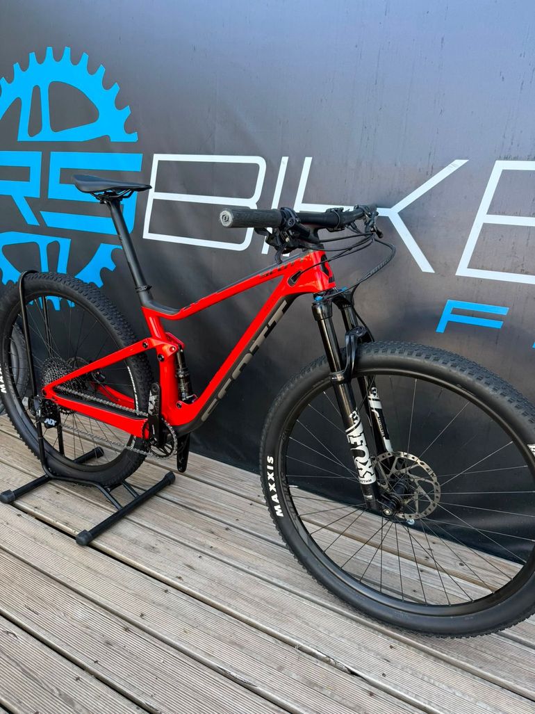 Used Scott Spark RC 900 Comp 2021 2021 Mountainbike, Red, 29 — image 2 of 6