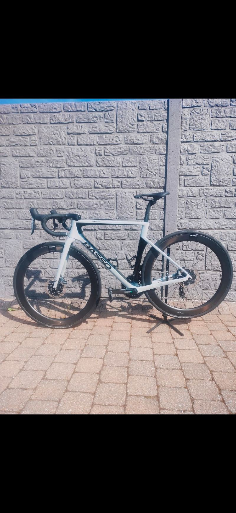 Basso diamante sv Custom SRAM Force eTap AXS 2024 Road & Gravel usato, Nero — immagine 2 di 3