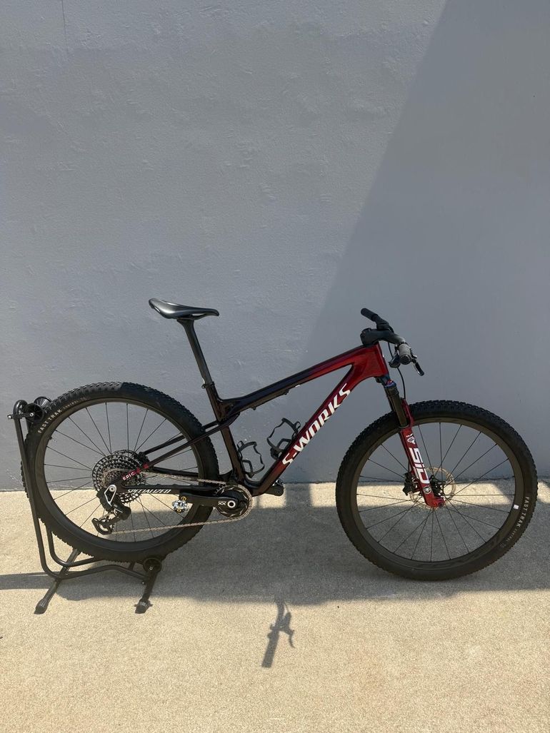 Used Specialized S-Works Epic WC 2024 2024 Mountainbike, Red, 29 — image 1 of 9