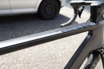Used Canyon Aeroad CF SLX Disc 9.0 Di2 2019 2019 Road & Gravel, Black — image 6 of 7