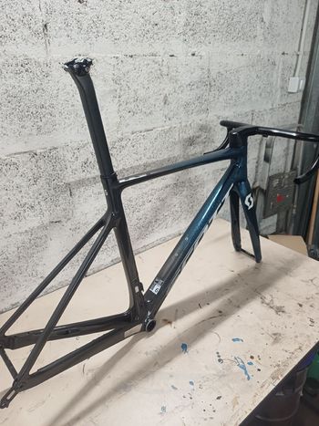 Used Scott Addict RC Frameset 2022 Road & Gravel, Blue — image 3 of 11