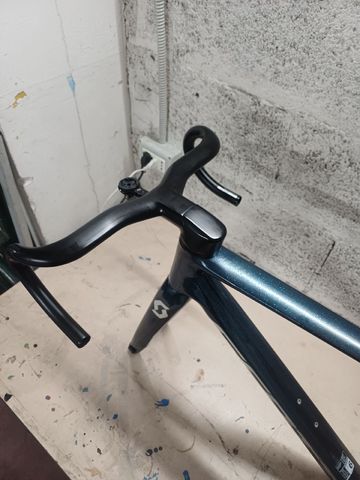 Scott Addict RC Frameset 2022 Road & Gravel d'occasion — image 6 sur 11