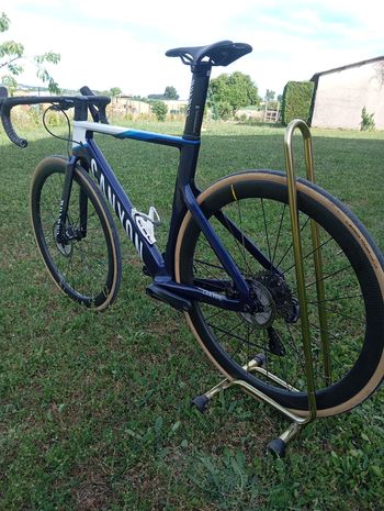 Canyon Aeroad Shimano Ultegra Di2 2023 Road & Gravel d'occasion — image 8 sur 9