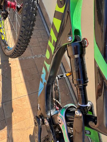 Used Devinci Spartan Carbon SLX / XT 2017 2017 Mountainbike, Green — image 3 of 10