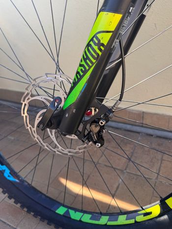 Used Devinci Spartan Carbon SLX / XT 2017 2017 Mountainbike, Green — image 8 of 10