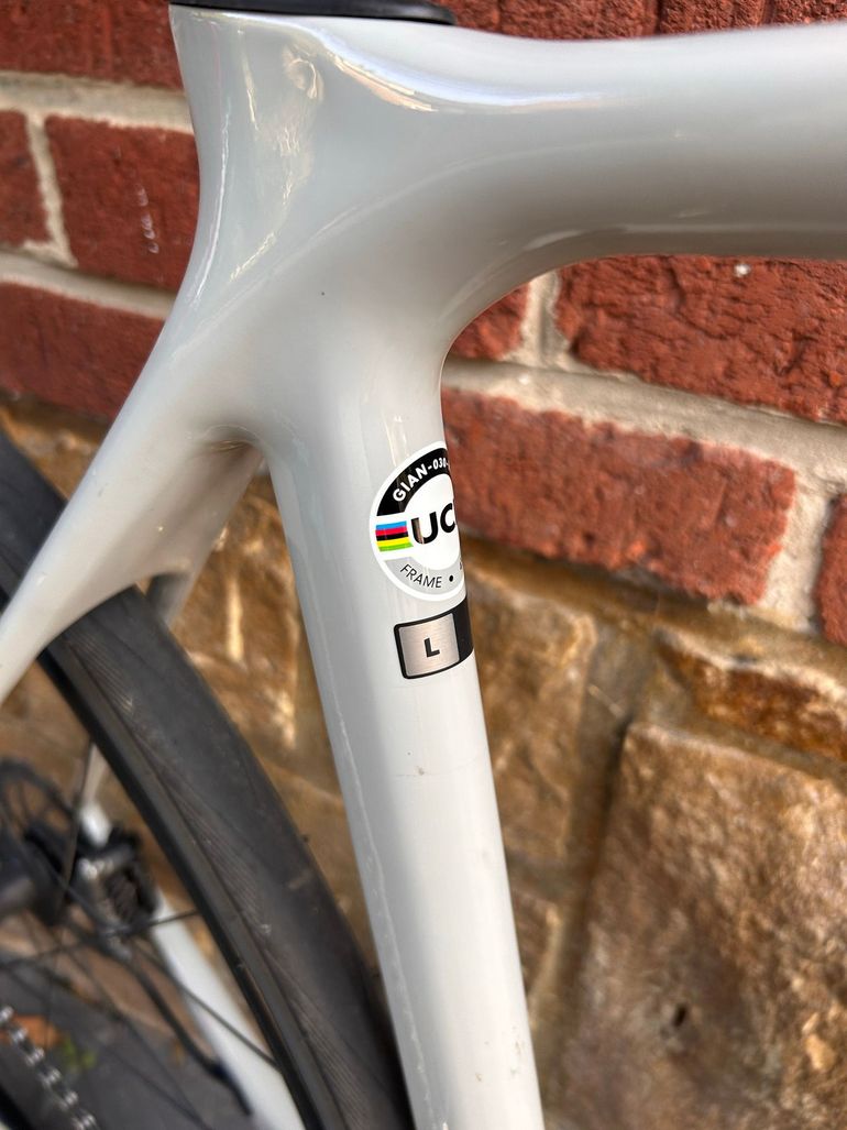 Used Giant TCR Advanced 1+ Disc 2021 2021 Road & Gravel, Light Gray — image 6 of 8
