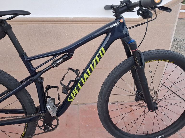 Brugt Specialized Men's Epic Comp Carbon 2019 2019 Mountainbike — billede 2 af 12