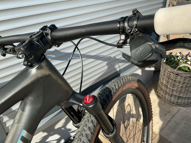 Used Specialized Epic SRAM XX1 Eagle AXS 2021 Mountainbike, Black — image 8 of 11