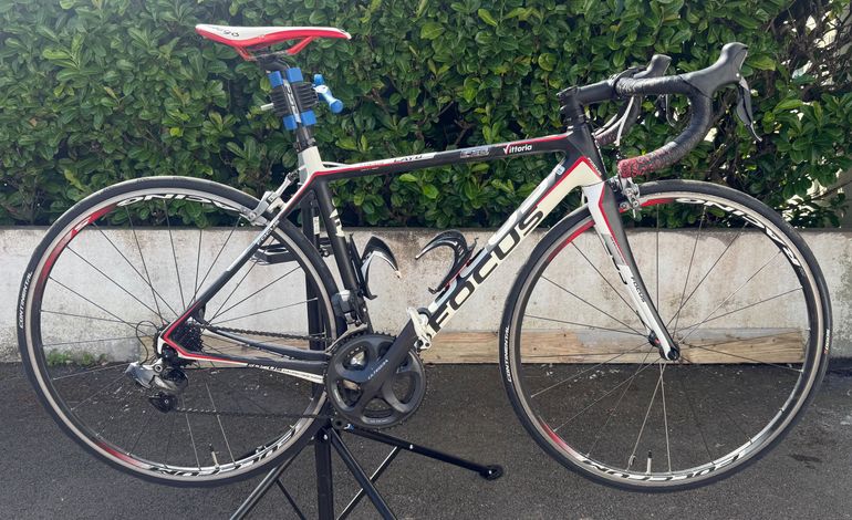 Used Focus Cayo EVO 2.0 Carbone 2013 Road & Gravel, Black — image 1 of 8