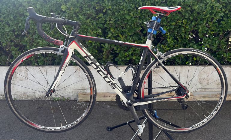 Used Focus Cayo EVO 2.0 Carbone 2013 Road & Gravel, Black — image 2 of 8