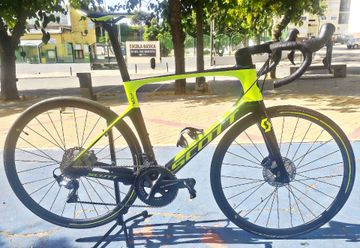 Tweedehands Scott Foil 20 disc 2018 2018 Road & Gravel — afbeelding 1 van 5
