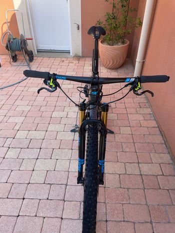 Použité Pivot Mach 4 SL Team XX1 AXS w/ Fox Live Valve 2020 2020 Mountainbike — obrázek 4 z 7