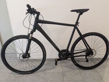 Used Serious Athabasca 2022 Urban & Touring