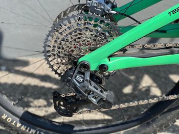 Used Specialized Stumpjumper 15 Expert 2025 2025 Mountainbike, Green, 29, 27.5 — image 5 of 7