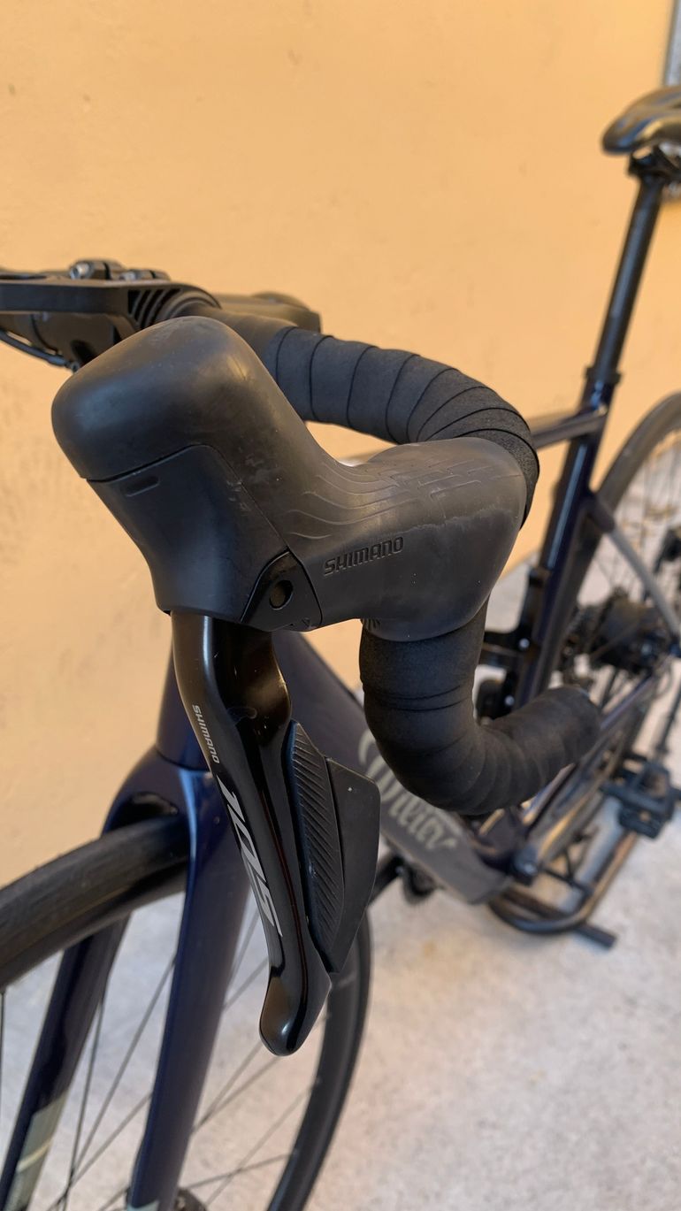 Used Wilier Cento1Hy 105 12 Sp Di2 - Size L 2025 Road & Gravel, Black — image 2 of 9