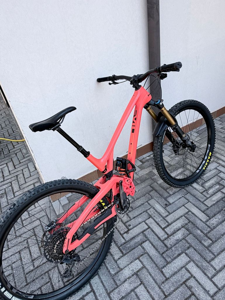 Used Evil Wreckoning / GX I9 Hydra 2022 2022 Mountainbike, Orange, 29 — image 7 of 8