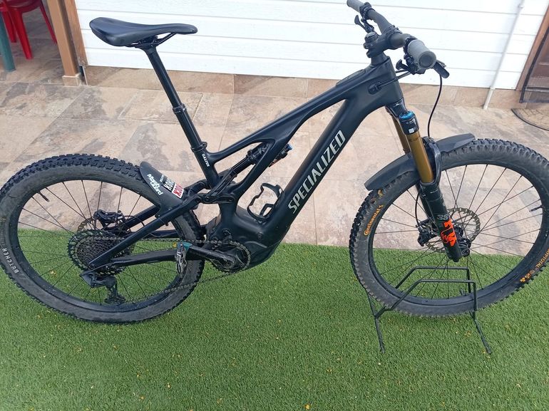 Used Specialized Turbo Levo 3 Comp Carbon 2022 2022 Mountainbike, Black, 29, 27.5 — image 1 of 10