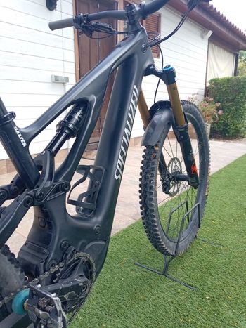 Used Specialized Turbo Levo 3 Comp Carbon 2022 2022 Mountainbike, Black, 29, 27.5 — image 4 of 10
