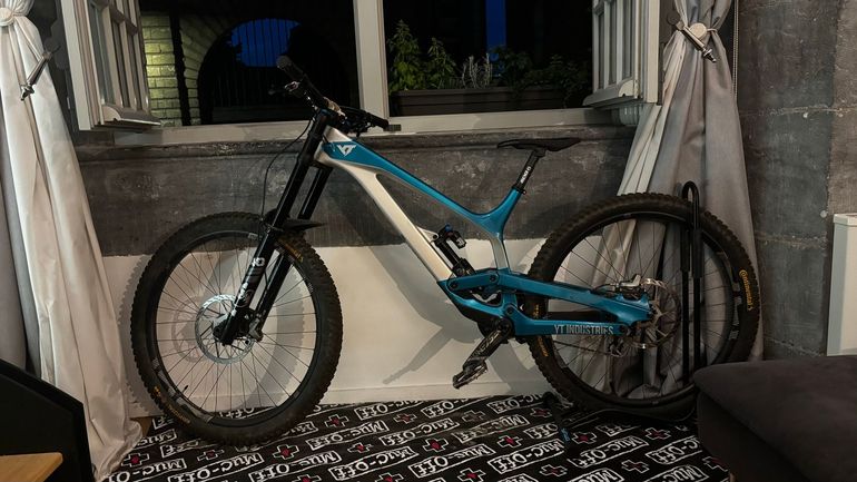 Used YT Industries TUES 29 CF Pro Race 2019 2019 Mountainbike, Blue — image 2 of 10