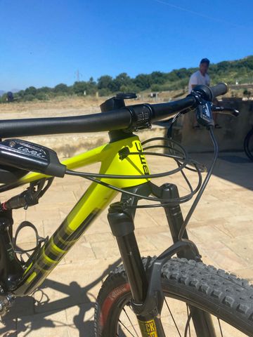 Brugt BMC Fourstroke AMP LT ONE USA 2024 2024 Mountainbike — billede 8 af 9