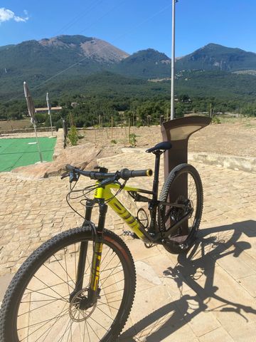 Brugt BMC Fourstroke AMP LT ONE USA 2024 2024 Mountainbike — billede 2 af 9
