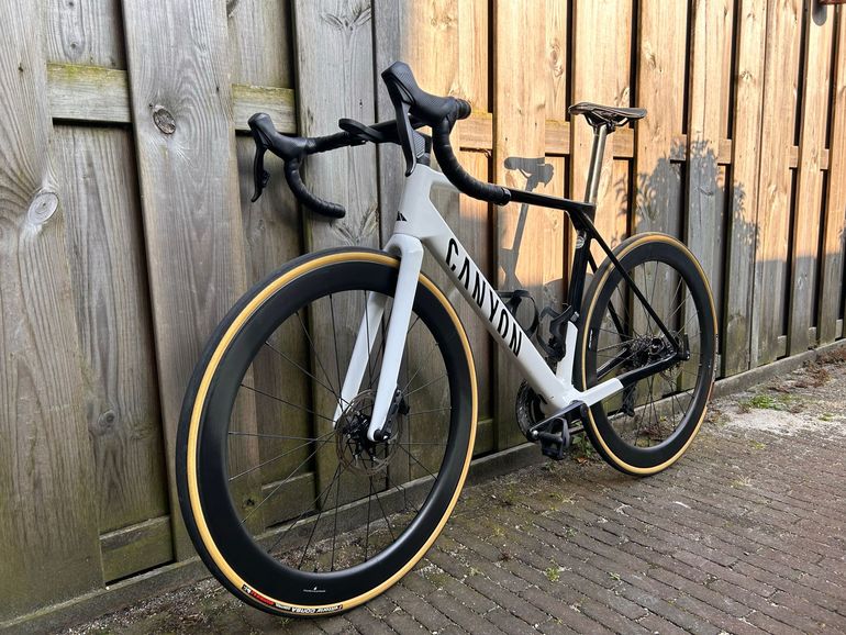 Used Canyon Ultimate CF SL 7 AXS 2024 2024 Road & Gravel, White — image 5 of 5