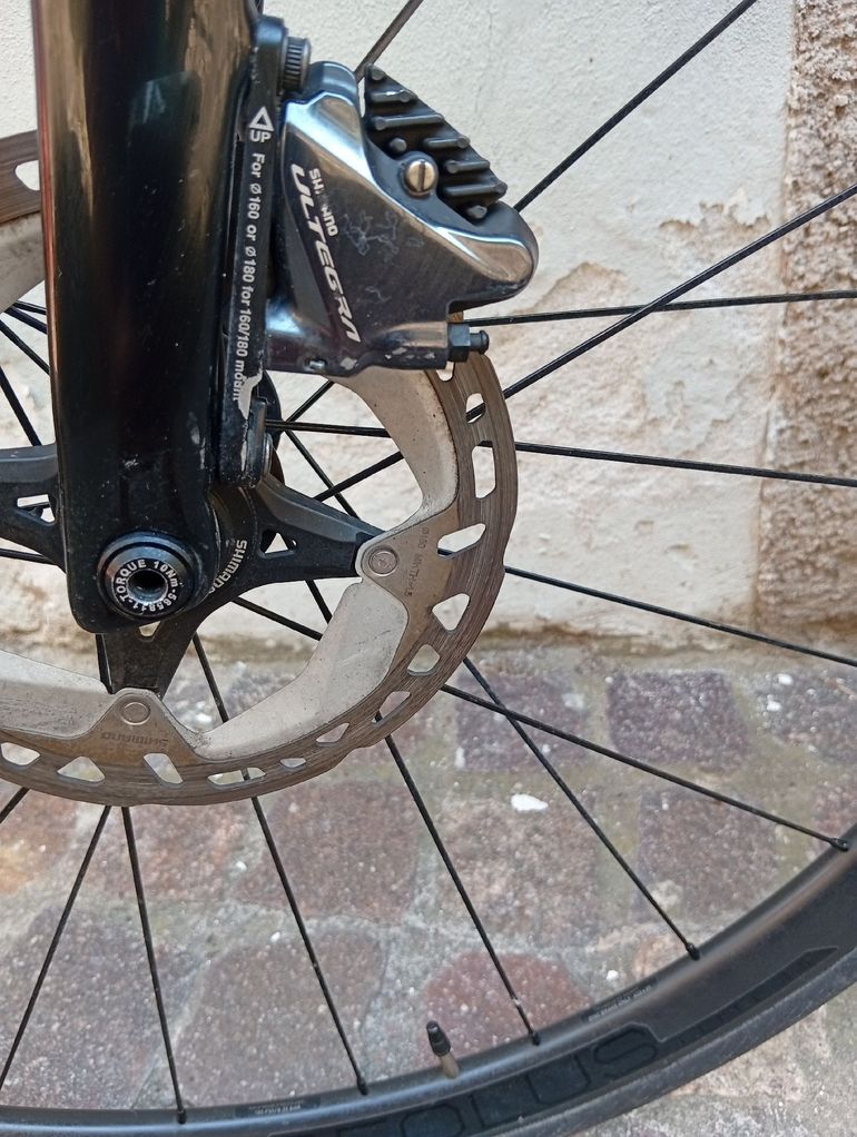 Used Trek Émonda SL 6 Disc 2022 2022 Road & Gravel, Red — image 6 of 8