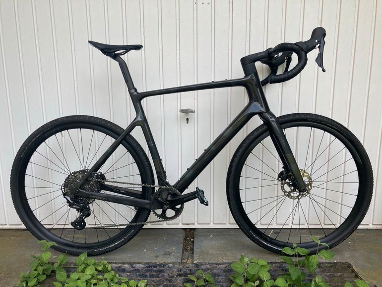 Used Scott Addict Gravel 40 2025 2025 Road & Gravel, Black — image 1 of 10