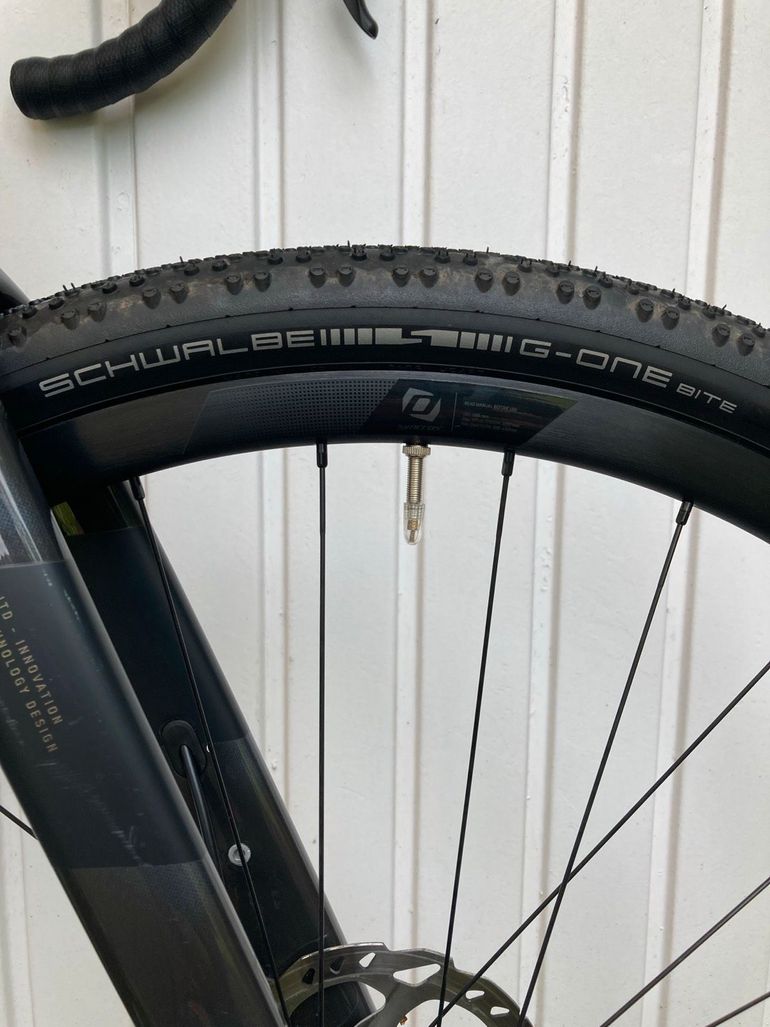 Used Scott Addict Gravel 40 2025 2025 Road & Gravel, Black — image 5 of 10