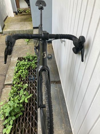 Used Scott Addict Gravel 40 2025 2025 Road & Gravel, Black — image 8 of 10