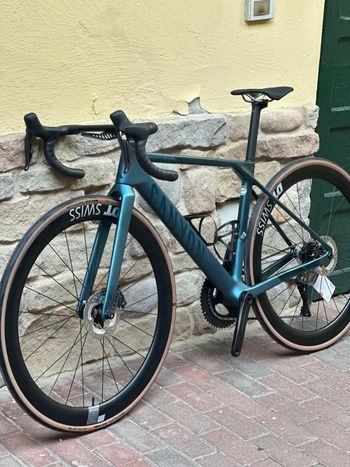 Used Canyon Ultimate CF SLX 8 Di2 C50 2025 2025 Road & Gravel