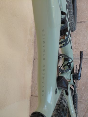 Orbea OIZ M10 TR 2022 2022 Mountainbike usato, Verde — immagine 6 di 13
