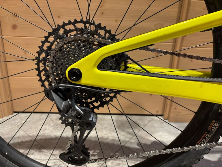 Použité Scott Spark RC Comp 2022 2022 Mountainbike — obrázek 4 z 5