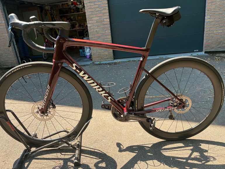 Used Specialized S-Works Tarmac SL8 - Shimano Dura-Ace Di2 2026 2026 Road & Gravel, Red — image 3 of 7